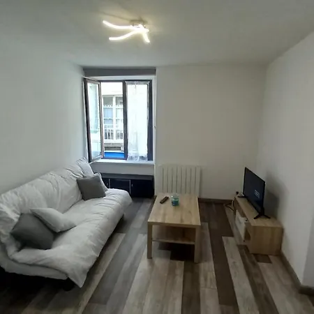 Saint-flour appartement au cœur de la ville Extérieur photo